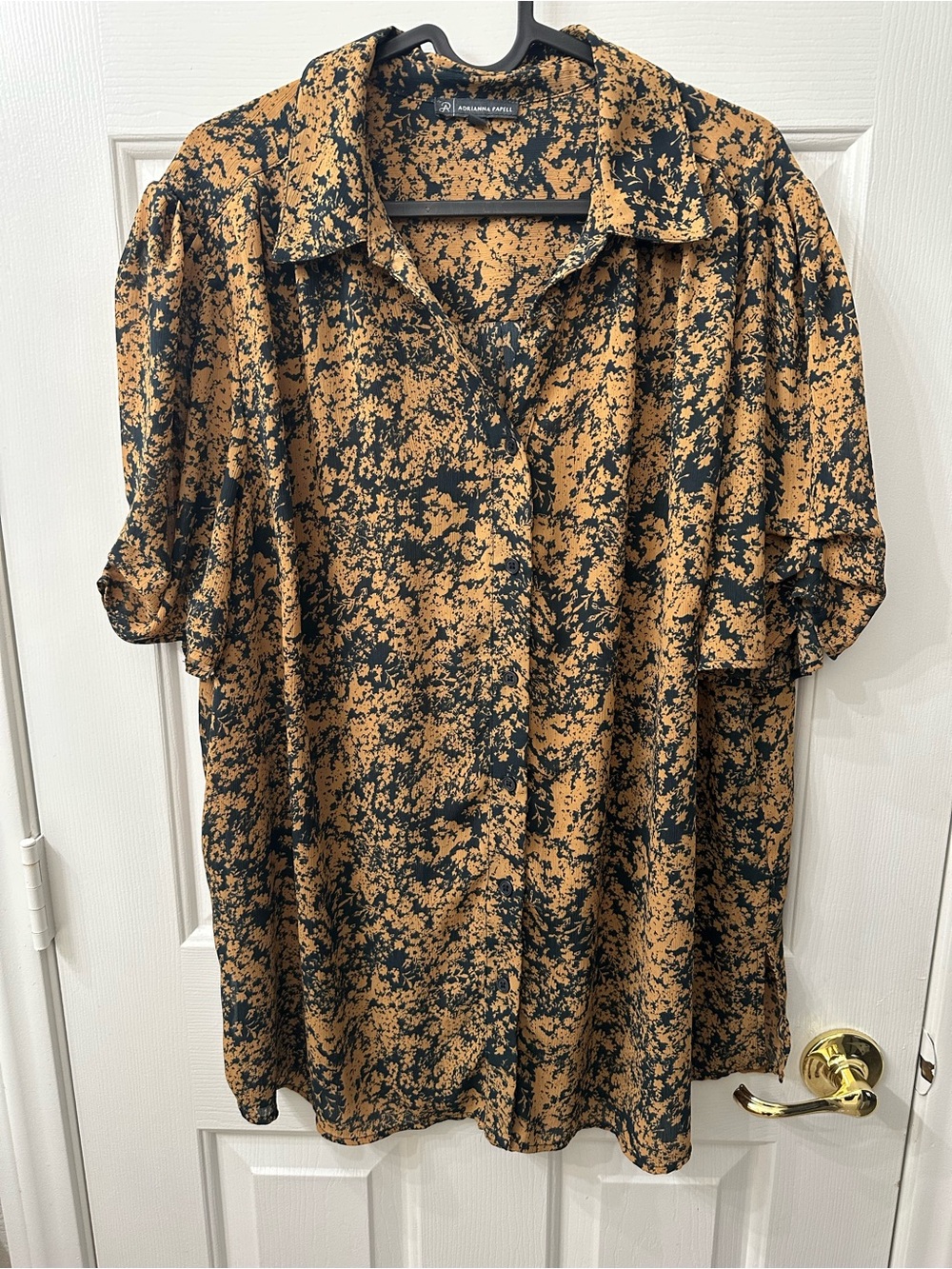 Adrianna Papell Top Button-Down Shirt Collar Ruched Sleeves Navy Mustard 1X